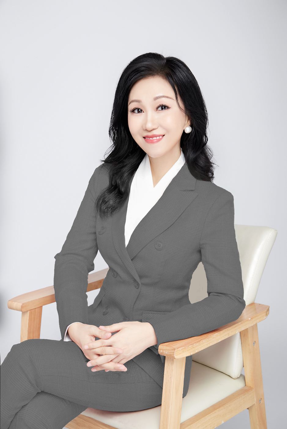 王春霞-经济与企业管理杂志社社长